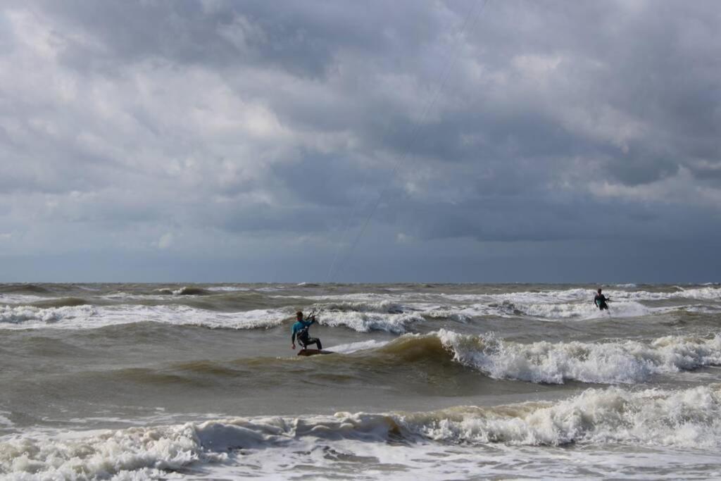 Schoon Sfeervol Souterrain Appartamento Katwijk aan Zee Esterno foto